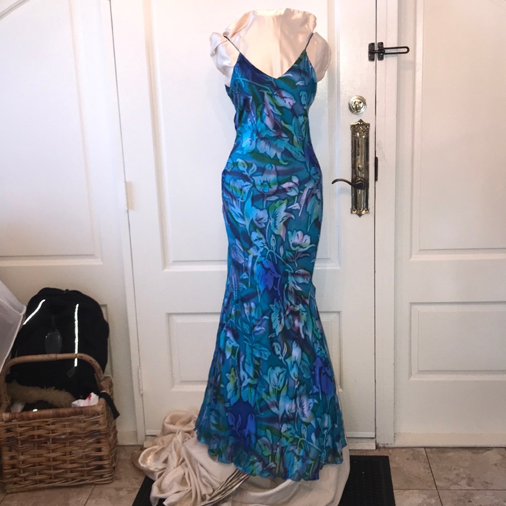 EMILY DESIGNS - Silk Maxi Dress